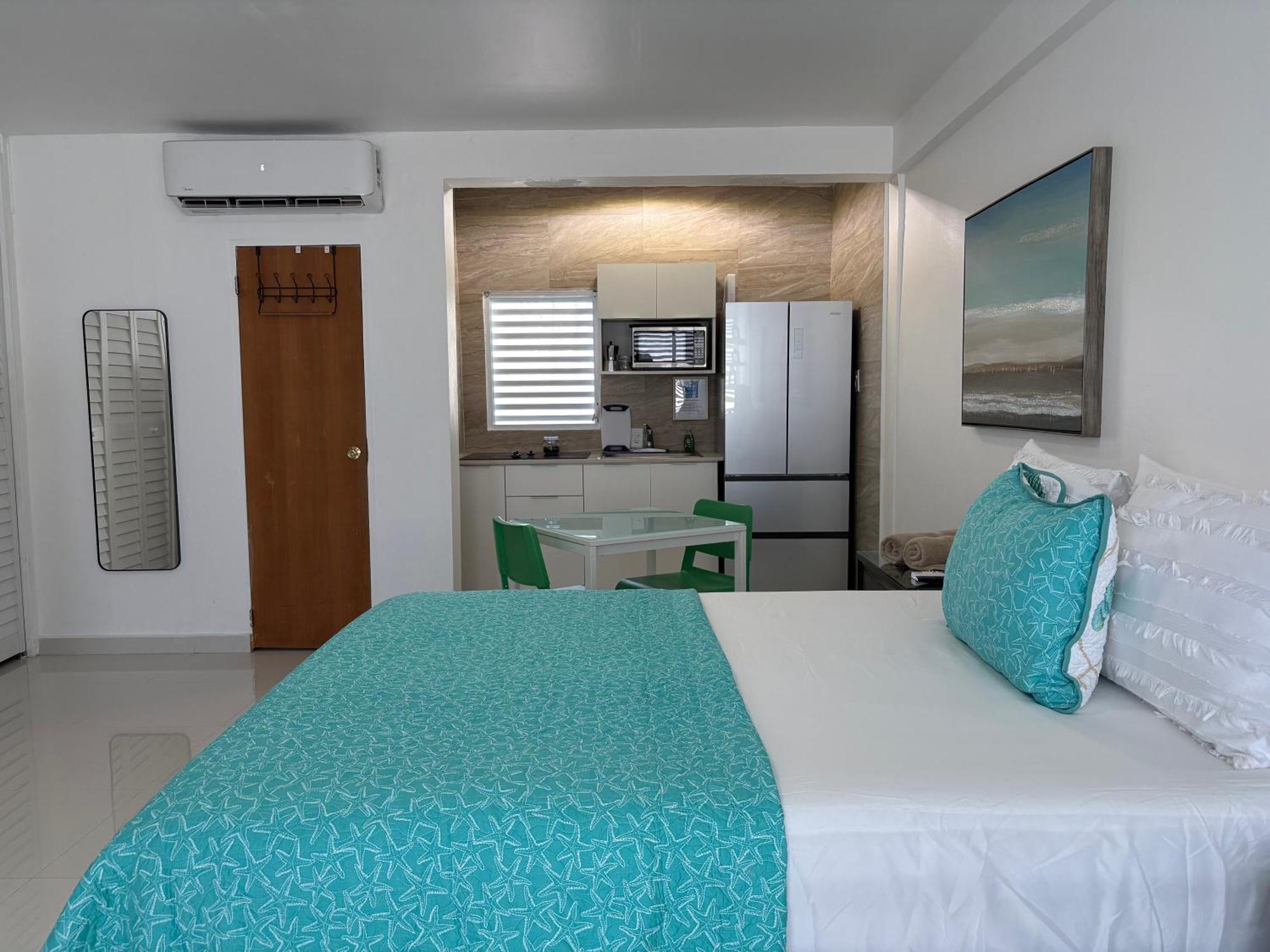 Posada Centric Studio Isla Verde San Juan Eksteriør bilde