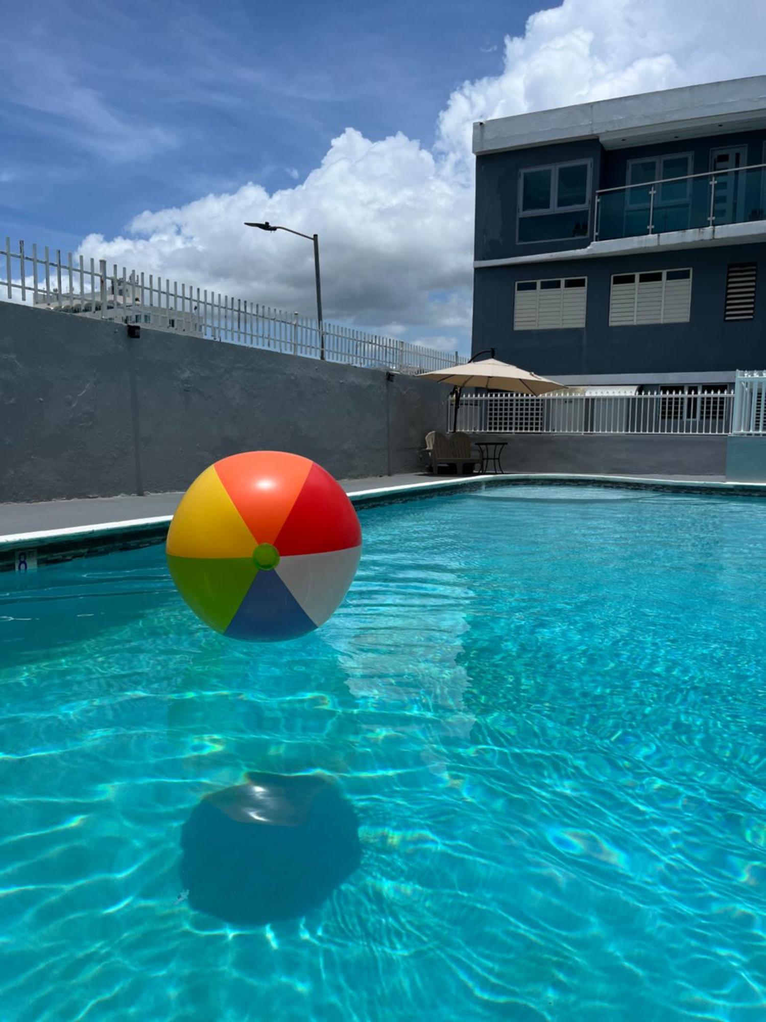 Posada Centric Studio Isla Verde San Juan Eksteriør bilde